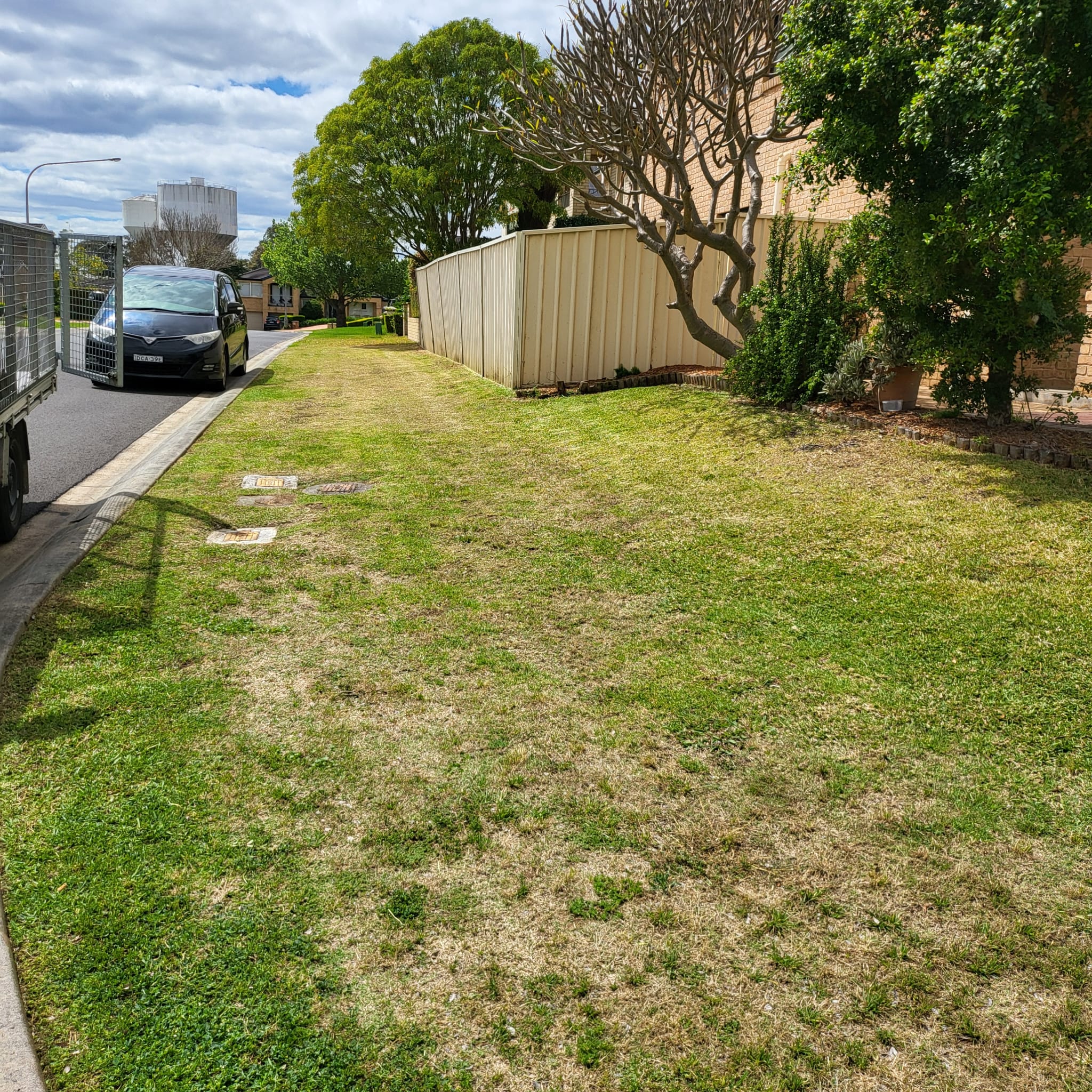 Lawn mowing in Kellyville, NSW